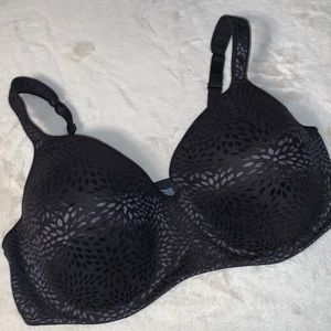 44DD Playtex lightly lined black bra